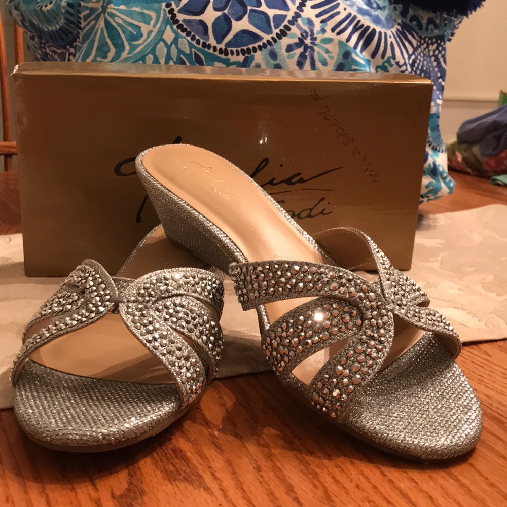 NWT Thalia Sodi embellished wedge sandals
